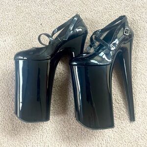 10 inch size 10 pleasers. Worn only once for a photoshoot.